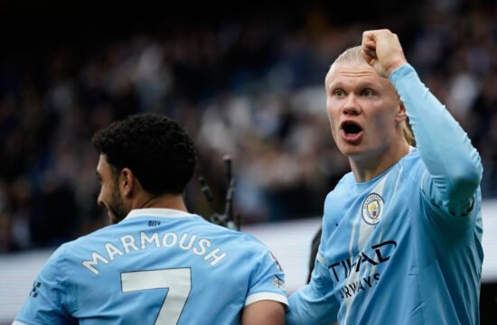 United brez Šeška do točke pri Sunderlandu, City zanesljiv (VIDEO)