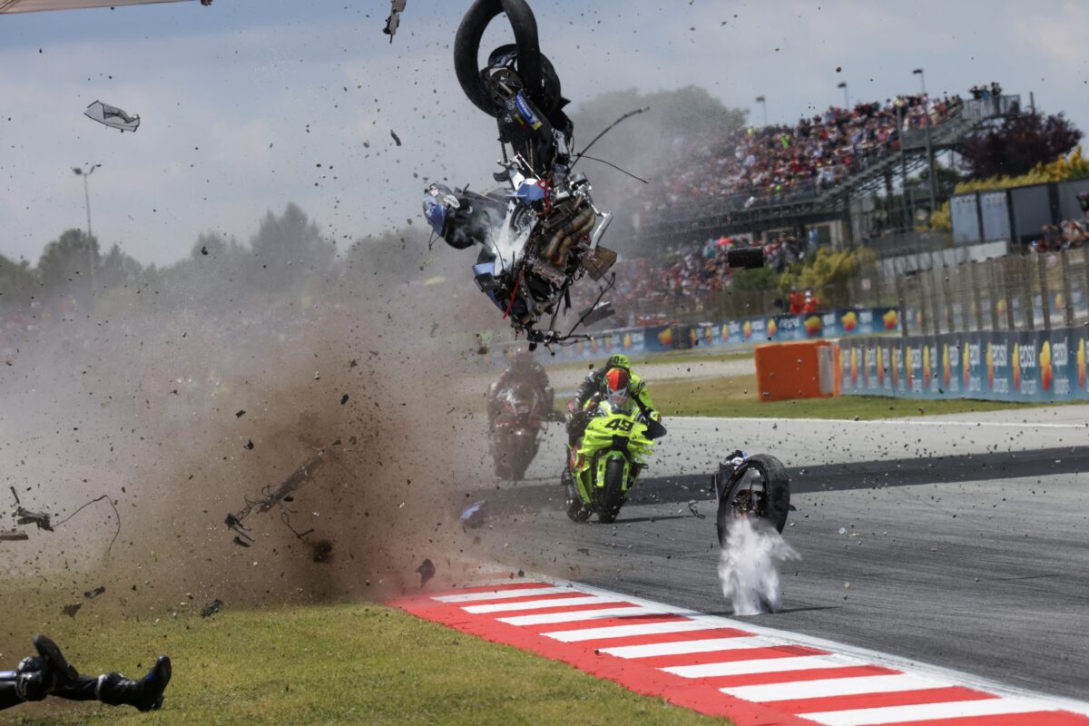 Alex Marquez z zlomljeno ključnico in poškodbo vretenc