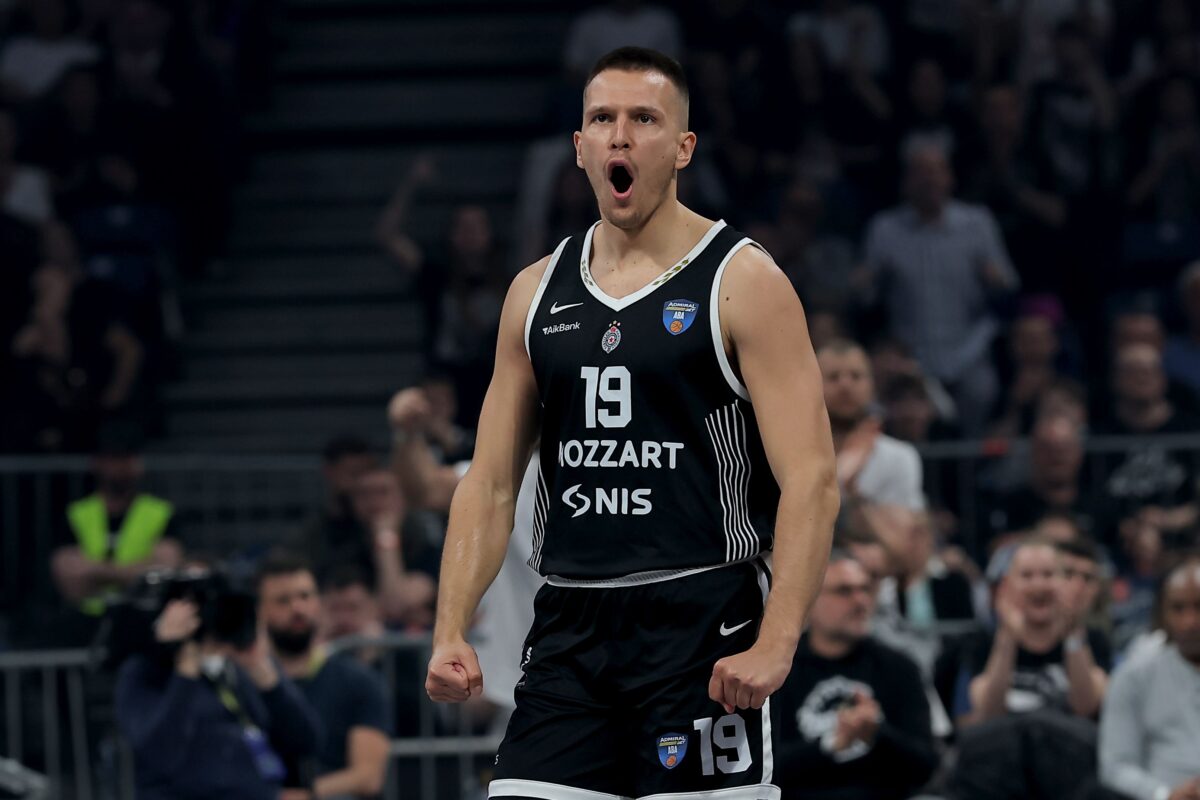 Partizanu derbi in vodstvo v polfinalu