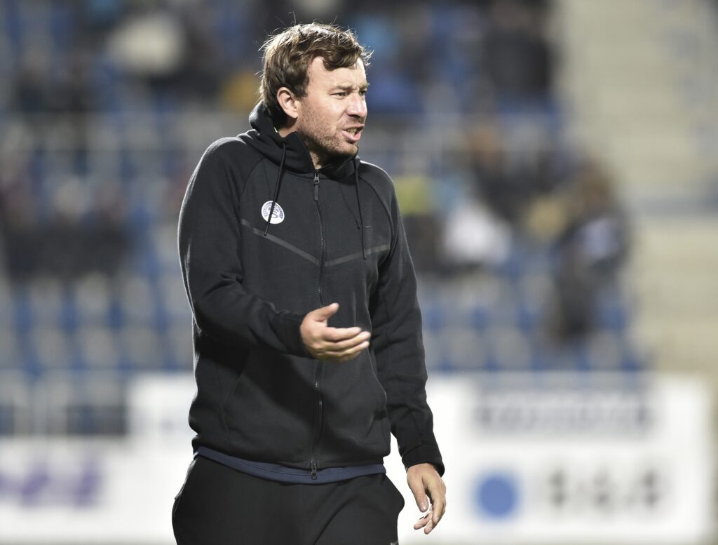 PETR VLACHOVSKÝ, trenér