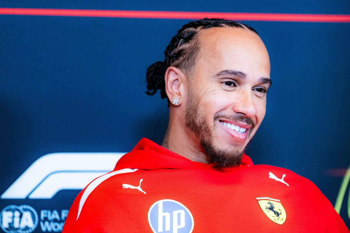 Lewis Hamilton z opozorilom za tekmece