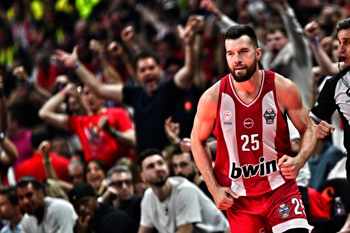 V živo na SK1: veliki finale: Grki ali Španci?