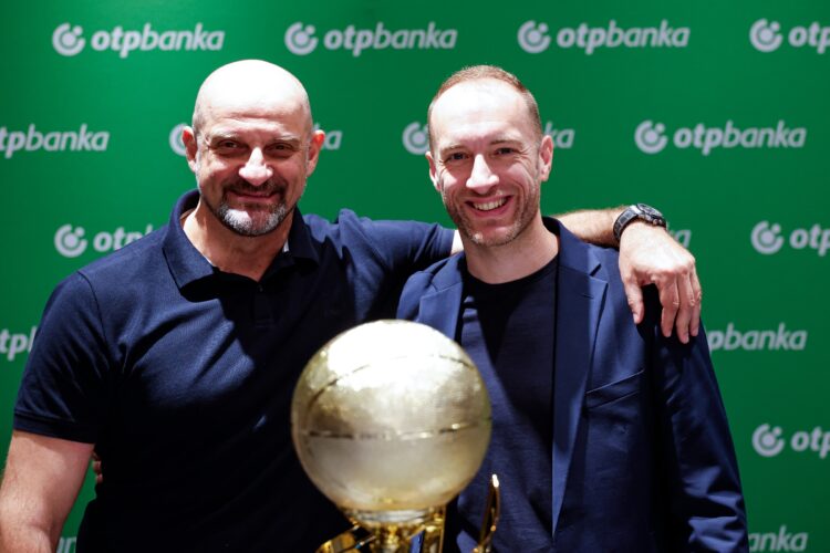 Zapira se še zadnja fronta (VIDEO)