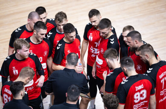 Slovan sprejel breme favorita, a se njim ni znal nositi
