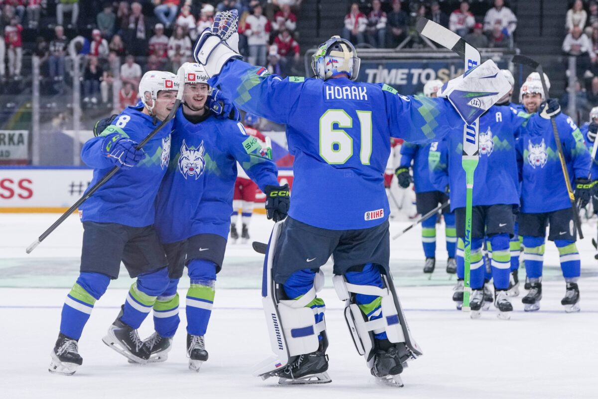 Celoten hokejski svet se klanja ljubljanski Olimpiji