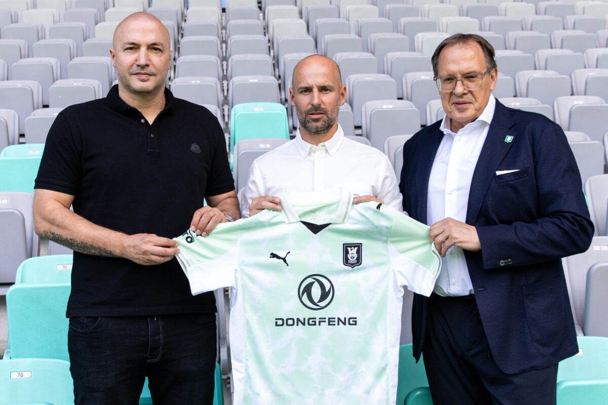 Olimpija tudi uradno potrdila novega trenerja