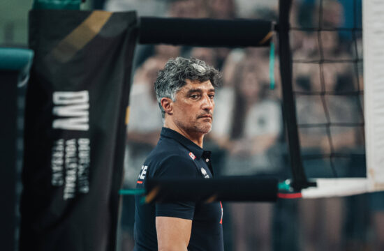 Boleča klofuta za Andreo Gianija (VIDEO)