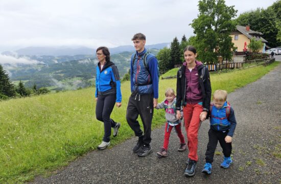 Otroci v gorah potrebujejo izkušnjo, ne dokazovanja