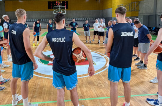 Čančar končno nazaj, trije odpadli s Sekulićevega seznama