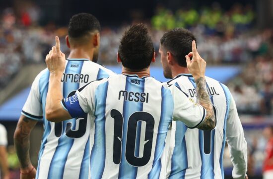 Lionel Messi tudi uradno najboljši vseh časov
