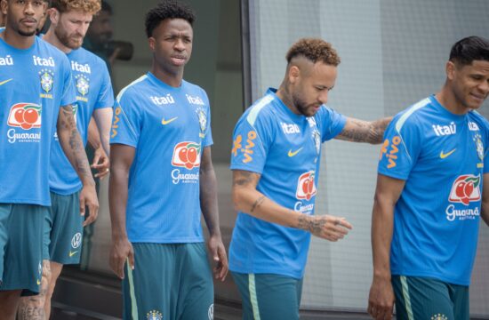 Neporažena Brazilija proti nepredvidljivi Japonski