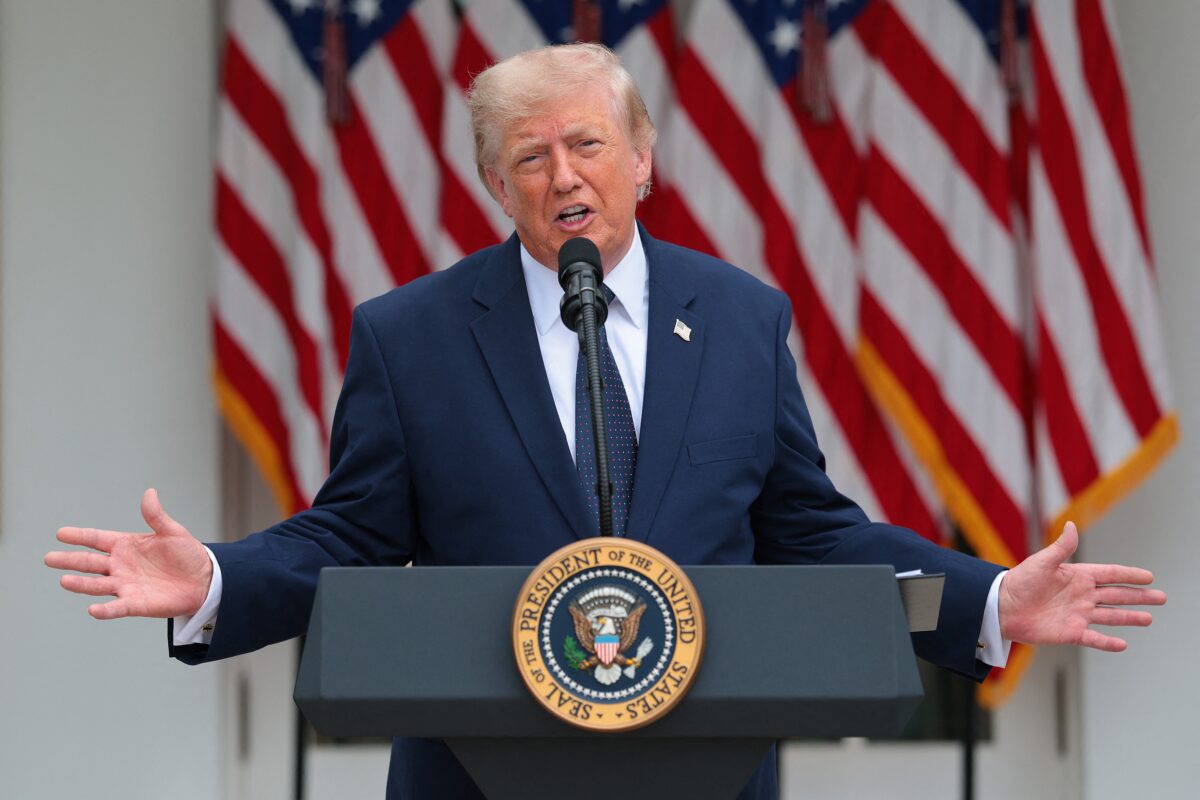 Trump pojasnil posredovanje pri Fifi: “To ni bil prekršek”