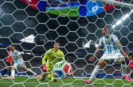 Argentina – Egipt: gavči so nazaj, Messi poskrbel za izenačenje