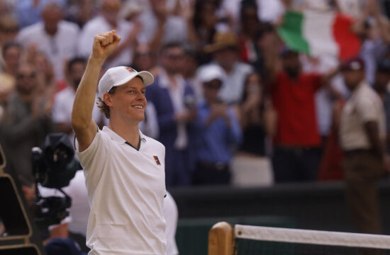 Sinner prek Đokovića do finala Wimbledona (VIDEO)