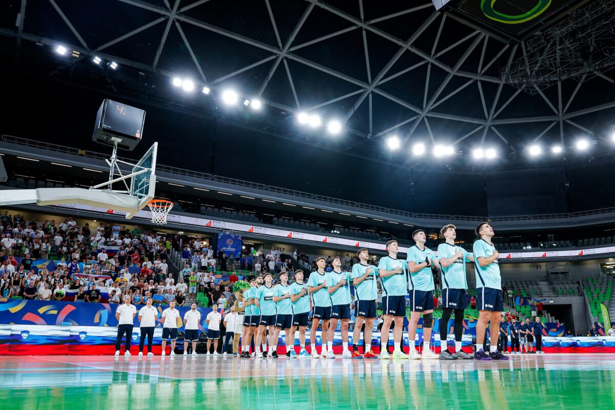 Slovenija misli resno