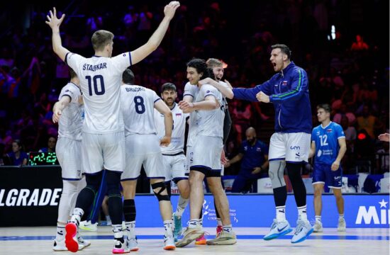 V živo na SK2: Slovenija proti nekdanjemu selektorju