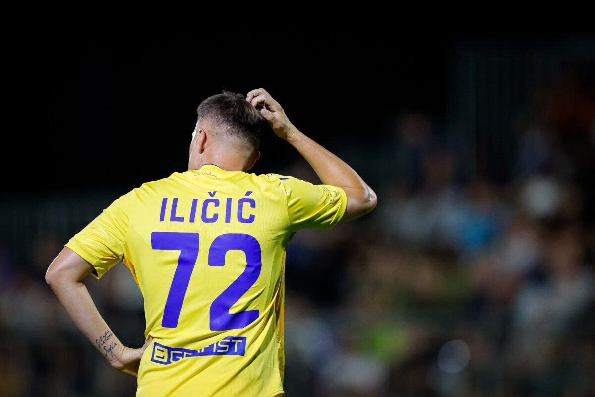 Po hudih očitkih Hrvata Tifozi s prstom pokazali na Iličića