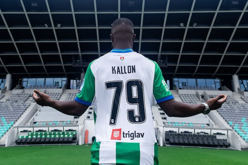 Zmaje krepi igralec z izkušnjami iz serie A