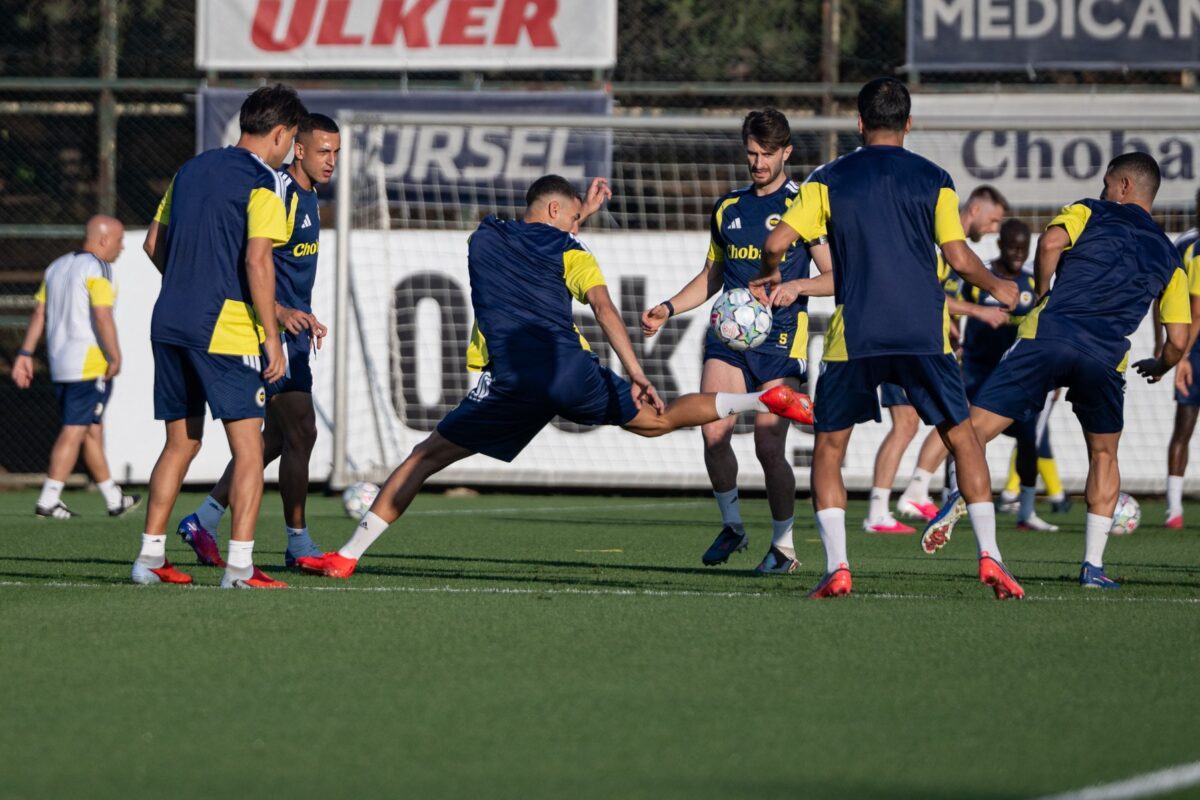 V živo na SK: vroče v Istanbulu in Sofiji