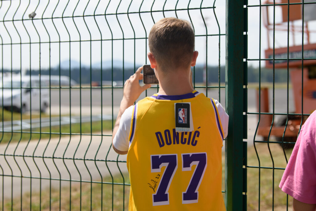 Lakers letalo Brnik
