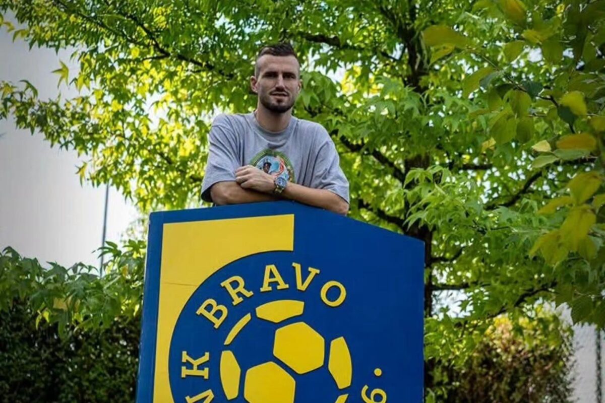 Koper okrepil Francoz, v Bravo Španec